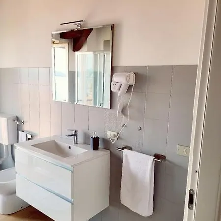 Casa Giuly , Attico Sul شقة بيلجيراتي